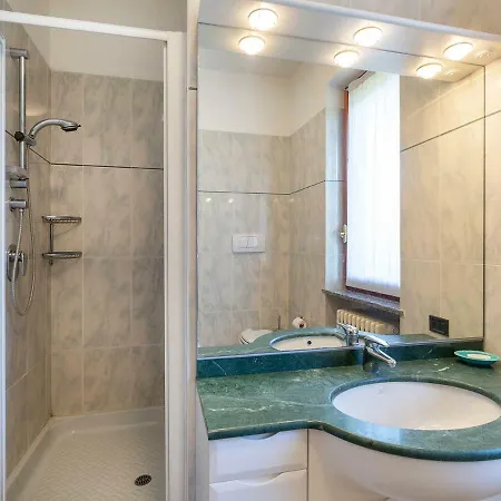 Sleeps 8 Pool Wifi Villa